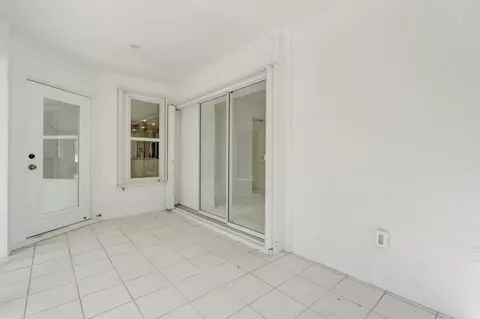 Exterior - 4185 SE Fairway Ct, Stuart, FL 34997 photo 8 of 8