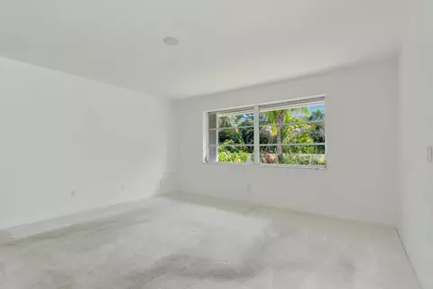 Bedroom - 4185 SE Fairway Ct, Stuart, FL 34997 photo 9 of 10