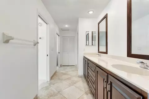 Entry Way - 4185 SE Fairway Ct, Stuart, FL 34997 photo 2 of 2