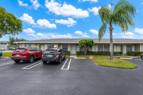 2381 Shady Ln #B, Delray Beach, FL 33445