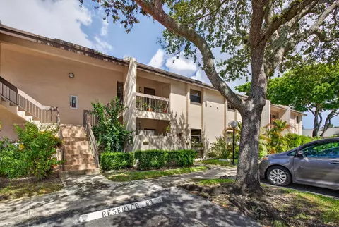 4111 NW 22nd St #250E, Coconut Creek, FL 33066