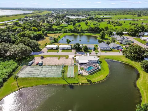 View/Area - 5200 SE 42nd Trce, Okeechobee, FL 34974 photo 6 of 8