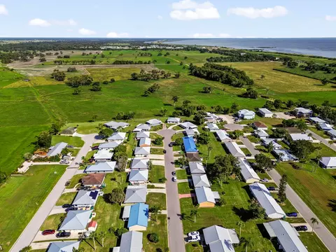 View/Area - 5111 SE 42nd Trce, Okeechobee, FL 34974 photo 8 of 10