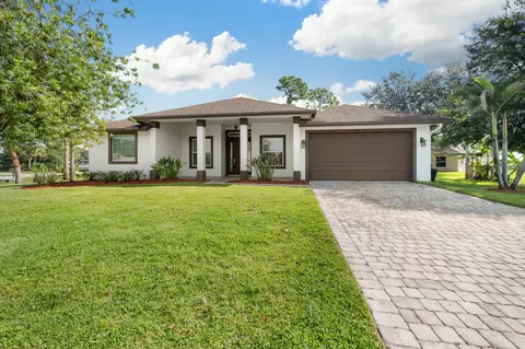 1949 SW Lawn Ln, Port Saint Lucie, FL 34953