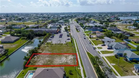 136 Nicholas Pkwy W, Cape Coral, FL 33990