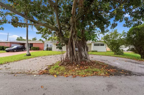 6516 SW 33rd St, Miramar, FL 33023