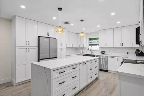 648 SW 3rd St, Boca Raton, FL 33486