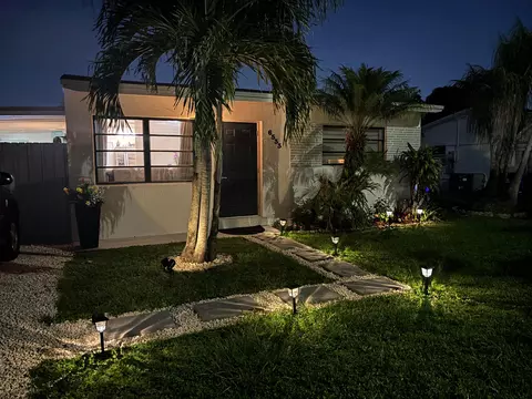 6533 SW 19th St, Miramar, FL 33023