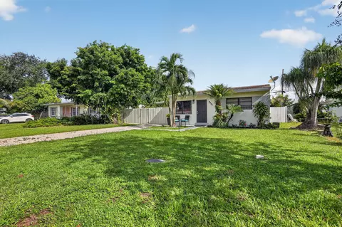 6533 SW 19th St, Miramar, FL 33023