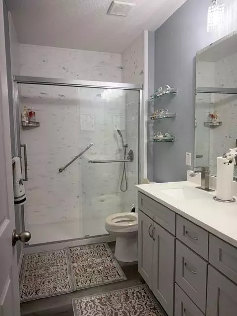 Bath - Undisclosed, Clermont, FL 34711 photo 1 of 3