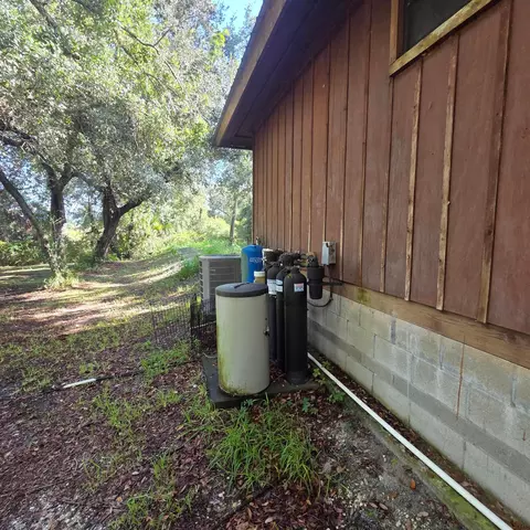 Exterior - 14985 NW 300th St, Okeechobee, FL 34972 photo 7 of 24