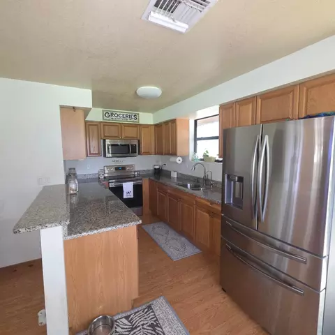 Kitchen - 14985 NW 300th St, Okeechobee, FL 34972 photo 2 of 2