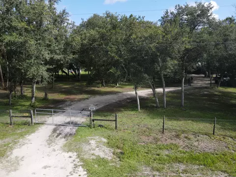 View/Area - 14985 NW 300th St, Okeechobee, FL 34972 photo 1 of 4