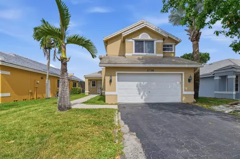 2716 Arrowwood Ct, Davie, FL 33328