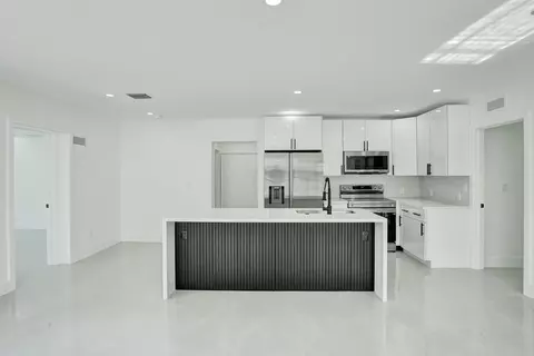 3234 Taft St, Hollywood, FL 33021