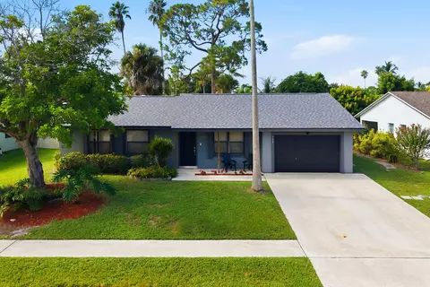 108 Santa Monica Ave, Royal Palm Beach, FL 33411