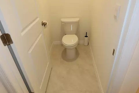 Bath - 6840 Coconut Grove Dr, Sebring, FL 33872 photo 2 of 4