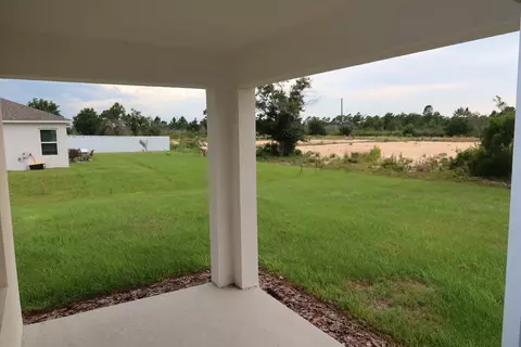 Exterior - 6840 Coconut Grove Dr, Sebring, FL 33872 photo 3 of 5