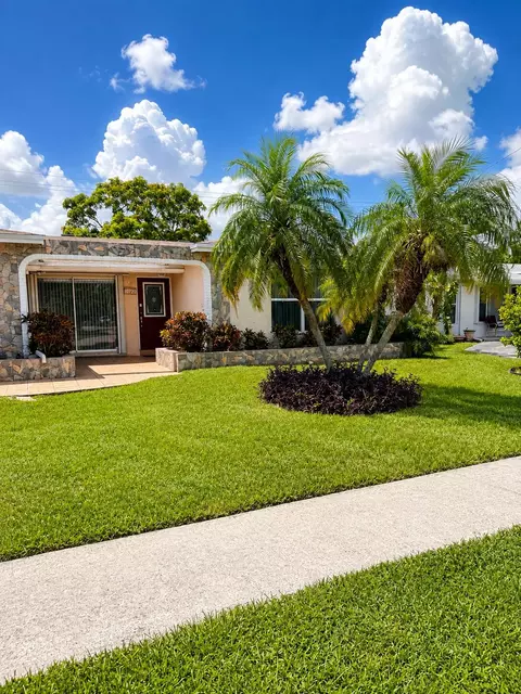 10720 NW 26th Pl, Sunrise, FL 33322