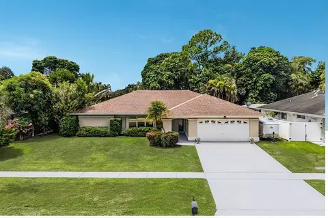230 Ponce De Leon St, Royal Palm Beach, FL 33411