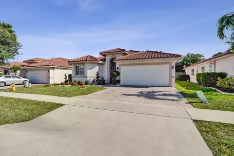 7572 Parkside Ln, Margate, FL 33063