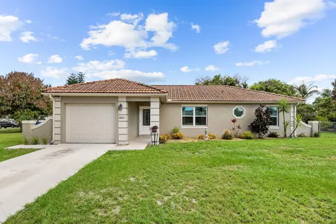 265 SW Dalton Cir, Port Saint Lucie, FL 34953