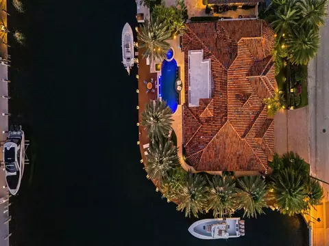View/Area - 2319 NE 28th St, Lighthouse Point, FL 33064 photo 1 of 3