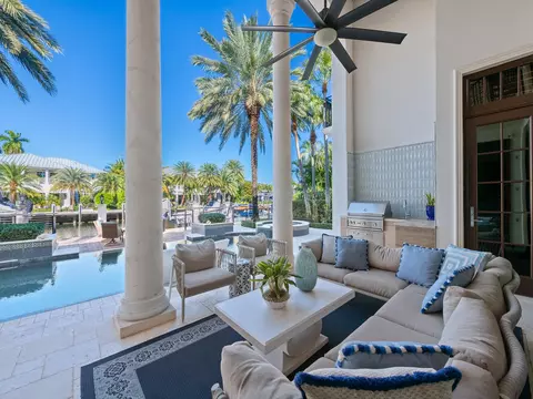 Exterior - 2319 NE 28th St, Lighthouse Point, FL 33064 photo 9 of 16