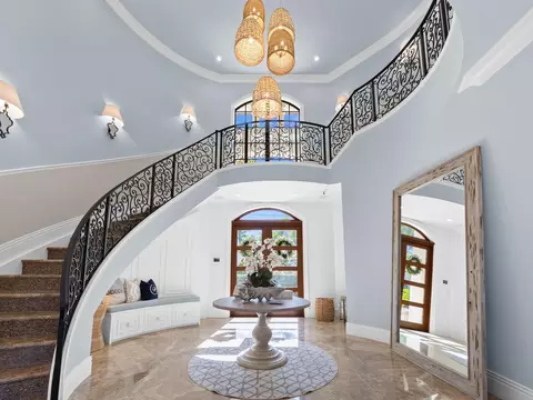 Entry Way - 2319 NE 28th St, Lighthouse Point, FL 33064 photo 3 of 5