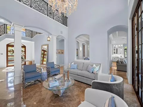 Living - 2319 NE 28th St, Lighthouse Point, FL 33064 photo 2 of 4