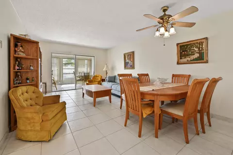 3506 NW 49th Ave #603, Lauderdale Lakes, FL 33319