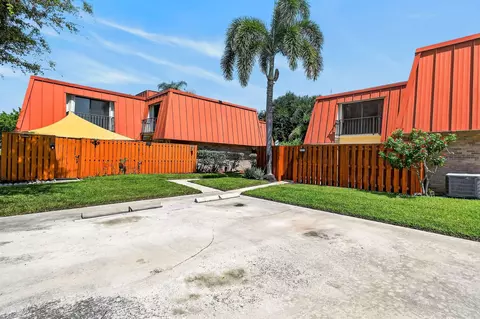 3157 Meridian Way S #A, Palm Beach Gardens, FL 33410