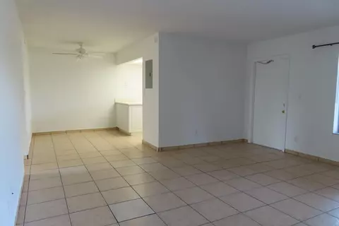 6900 SW 39th St #311K, Davie, FL 33314