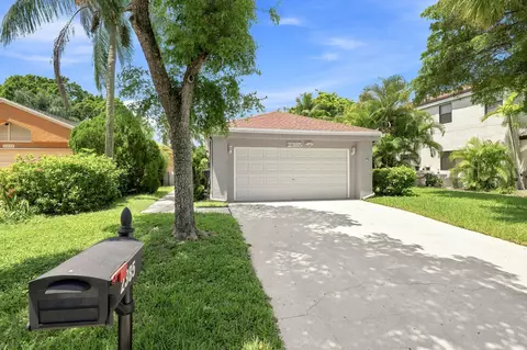 2385 NW 34th Ter, Coconut Creek, FL 33066
