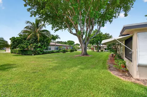 Exterior - 1057 E Circle Ter, Delray Beach, FL 33445 photo 3 of 4