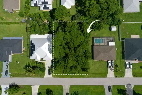 1881 SW Lofgren Ave, Port St Lucie, FL 34953