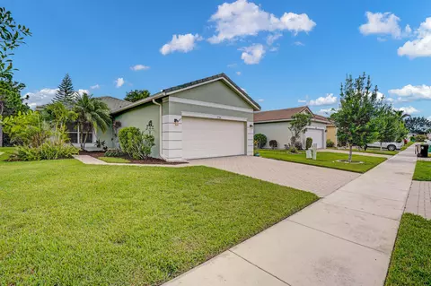 734 SW Rocky Bayou Ter, Port Saint Lucie, FL 34986