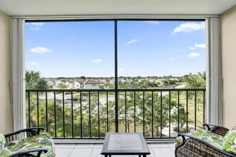 5951 Wellesley Park Dr #405, Boca Raton, FL 33433