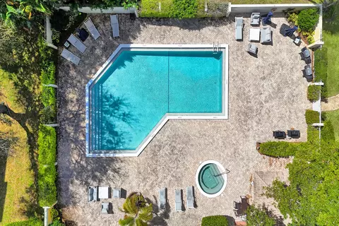 5951 Wellesley Park Dr #405, Boca Raton, FL 33433