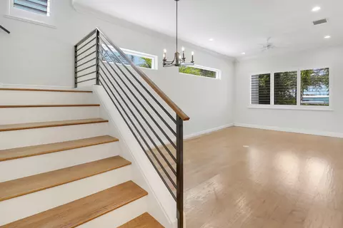 Living - 513 SW Ocean Blvd, Stuart, FL 34994 photo 4 of 4