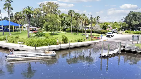 View/Area - 513 SW Ocean Blvd, Stuart, FL 34994 photo 1 of 20