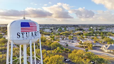 View/Area - 513 SW Ocean Blvd, Stuart, FL 34994 photo 3 of 20