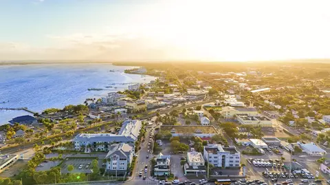 View/Area - 513 SW Ocean Blvd, Stuart, FL 34994 photo 17 of 20