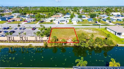 132 Nicholas Pkwy E, Cape Coral, FL 33990