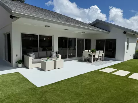 Exterior - 126 Cape Pointe Cir, Jupiter, FL 33477 photo 8 of 9