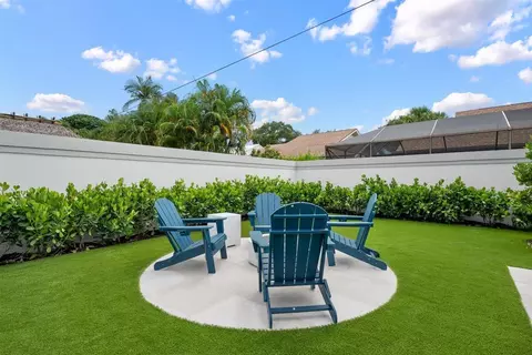 Exterior - 126 Cape Pointe Cir, Jupiter, FL 33477 photo 3 of 9