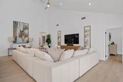 Living - 126 Cape Pointe Cir, Jupiter, FL 33477 photo 1 of 2