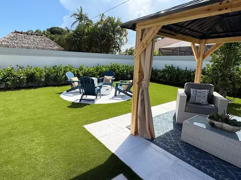Exterior - 126 Cape Pointe Cir, Jupiter, FL 33477 photo 7 of 9