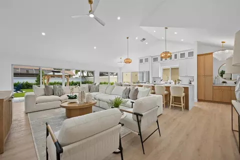 Living - 126 Cape Pointe Cir, Jupiter, FL 33477 photo 2 of 2