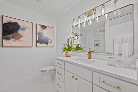Bath - 126 Cape Pointe Cir, Jupiter, FL 33477 photo 2 of 5